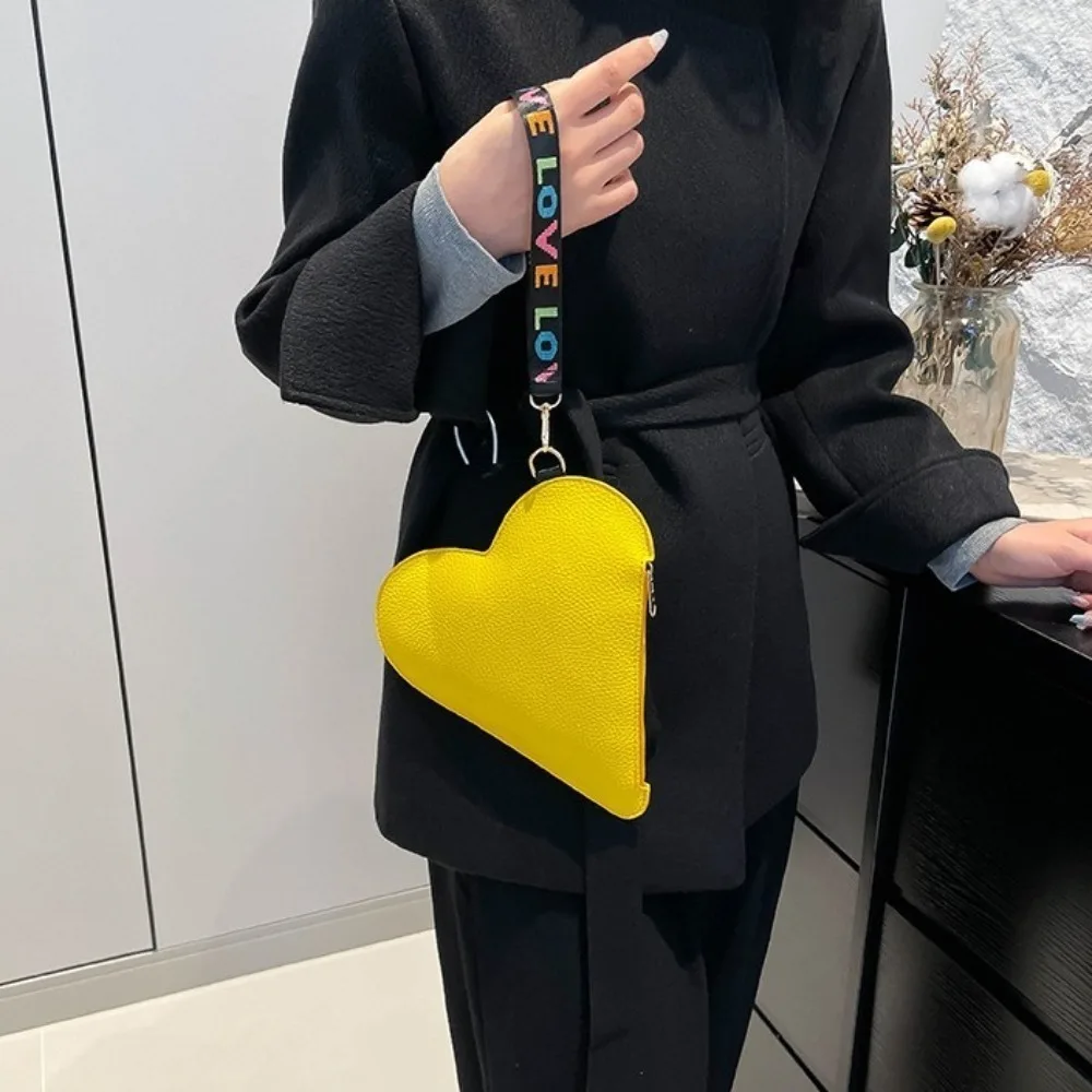 PU Coin Purse Trendy Female Bag Women Wallets New Heart-shaped Bag Zipper Purse Wrist Clutch Storage Portable Bag Fashion - Image 3