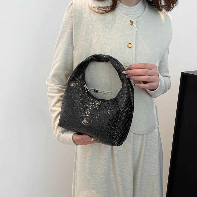 Fashion Pu Weave Bag Red Purse Underarm Bag Fashionable Crescent Mobile Phone Purse and Handbags For Women - Image 2