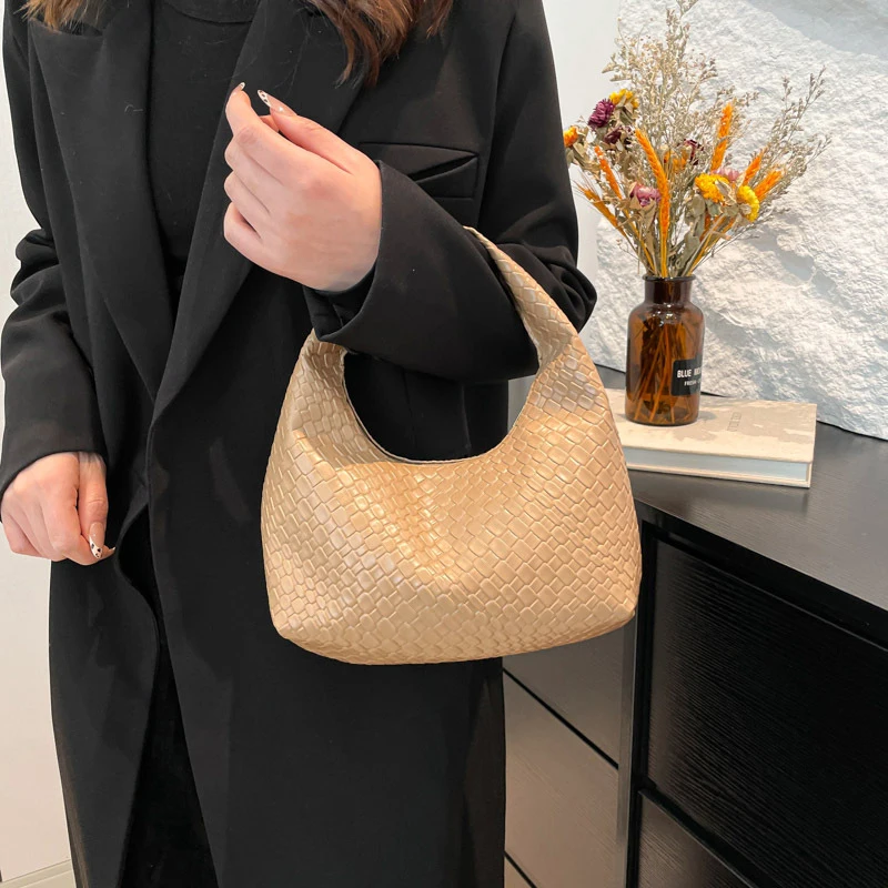 Fashion Pu Weave Bag Red Purse Underarm Bag Fashionable Crescent Mobile Phone Purse and Handbags For Women - Image 19